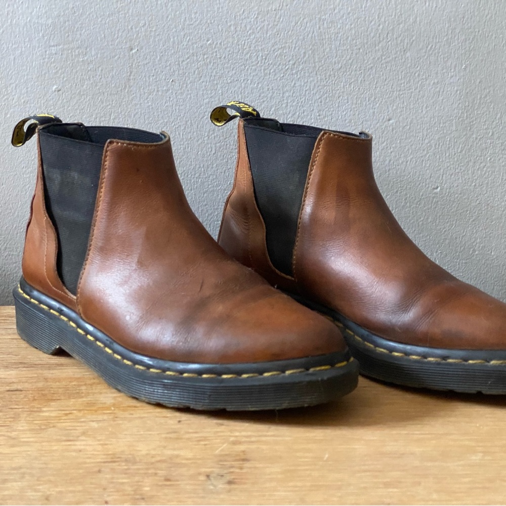 Doc Martens Vegetable-Tanned Chelsea boots